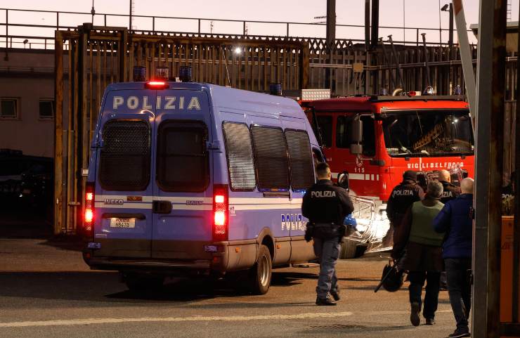 polizia al cpr